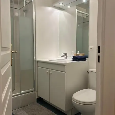 Apartment Studio In *